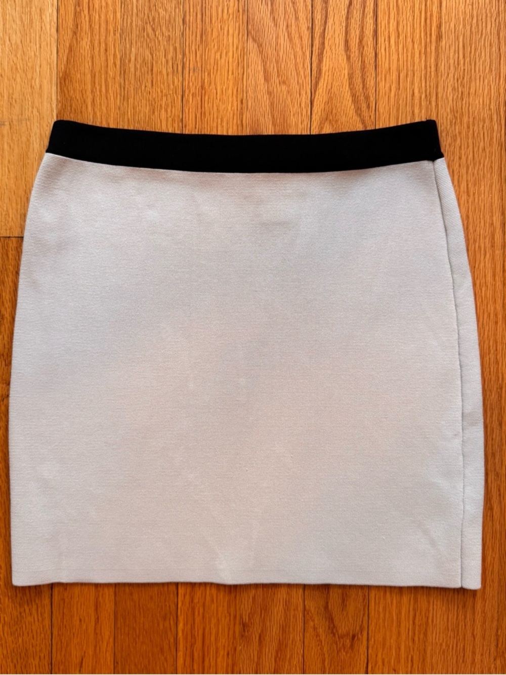 House of Harlow 1960 Black and Light Gray Textured Mini Skirt